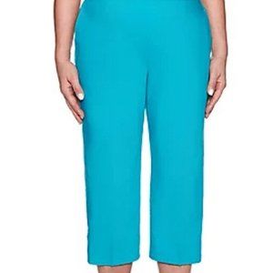 Alfred Dunner Classic Fit Capri with hem embellishment, Turquoise 14P